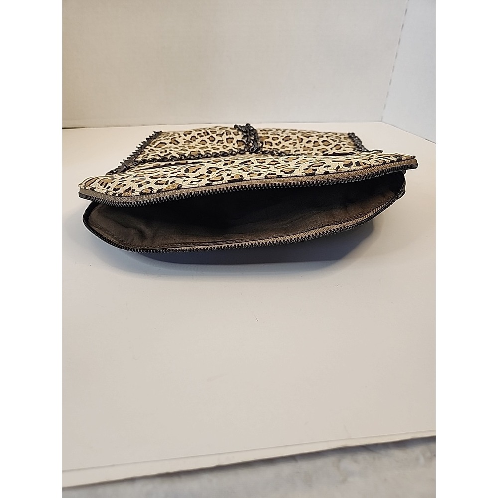 Deena & Ozzy Camouflage And Leopard Clutch Purse W/ Removable Chain Strap - Picture 13 of 16